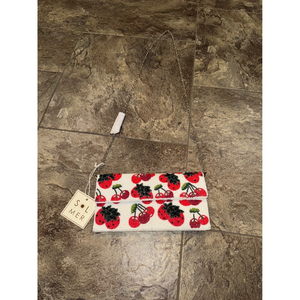 NWT‎ VIRAL SOL MER White Beaded Cherry & Strawberry Clutch Crossbody Bag - Picture 2 of 8